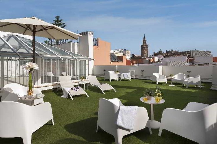 Zájezd Suites Sevilla Plaza *** - Andalusie / Sevilla - Zahrada