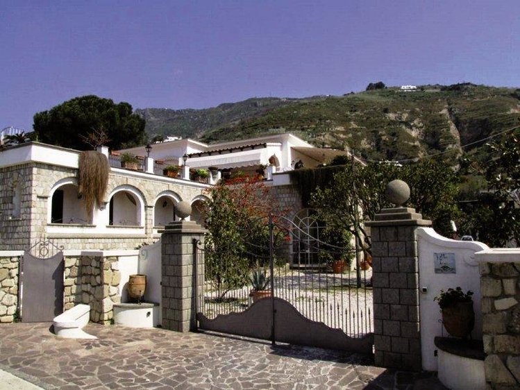 Zájezd Villa Tara ** - Ischia / Serrara Fontana - Záběry místa