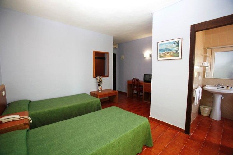 Zájezd azuLine Hotel Galfi ** - Ibiza / Sant Antoni de Portmany - Příklad ubytování