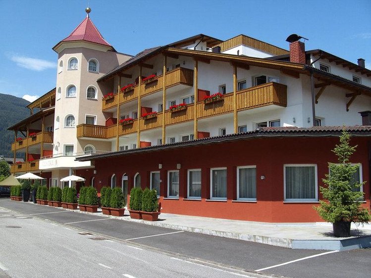 Zájezd Villa Tirol **** - Jižní Tyrolsko - Dolomity / Olang - Záběry místa