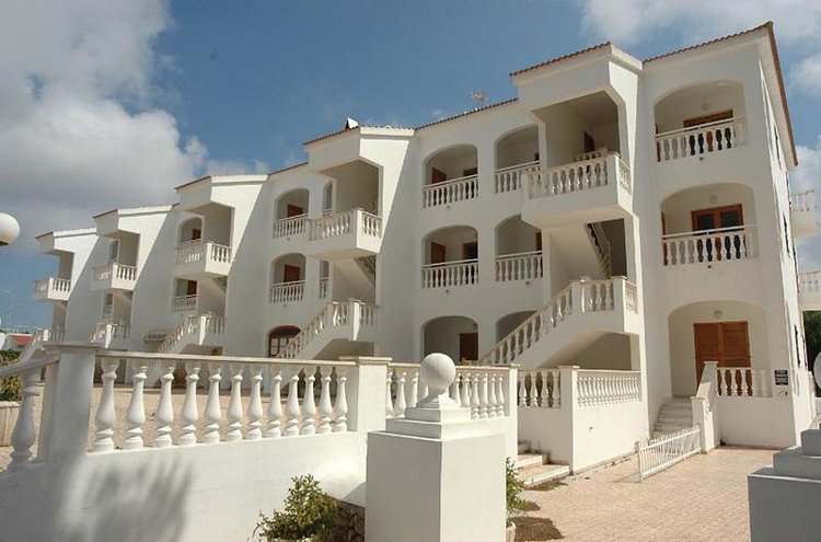 Zájezd Apartamentos Mar Blanca ( * - Menorka / Cala Blanca - Záběry místa