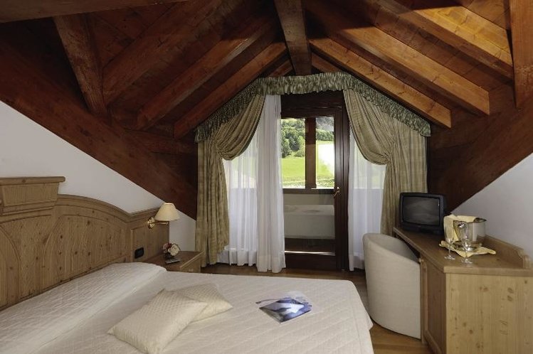 Zájezd Golf Hotel **** - Jižní Tyrolsko - Dolomity / Folgaria - Příklad ubytování