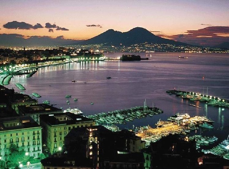 Zájezd Ideal *** - pobřeží Amalfi - Neapolský záliv / Neapol - Pláž