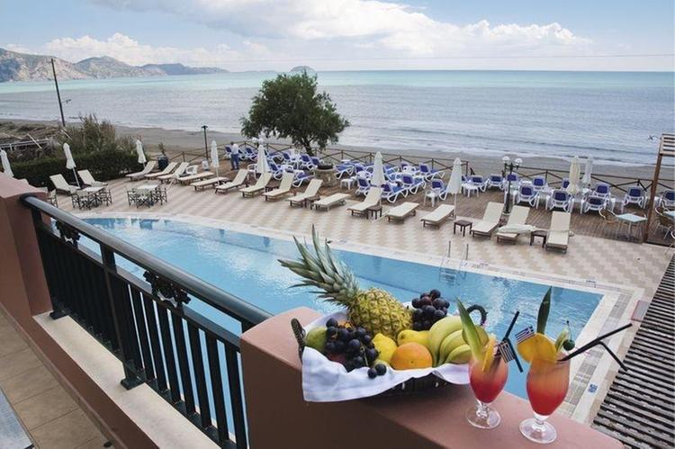 Zájezd Mediterranean Beach Resort ***** - Zakynthos / Laganas - Terasa
