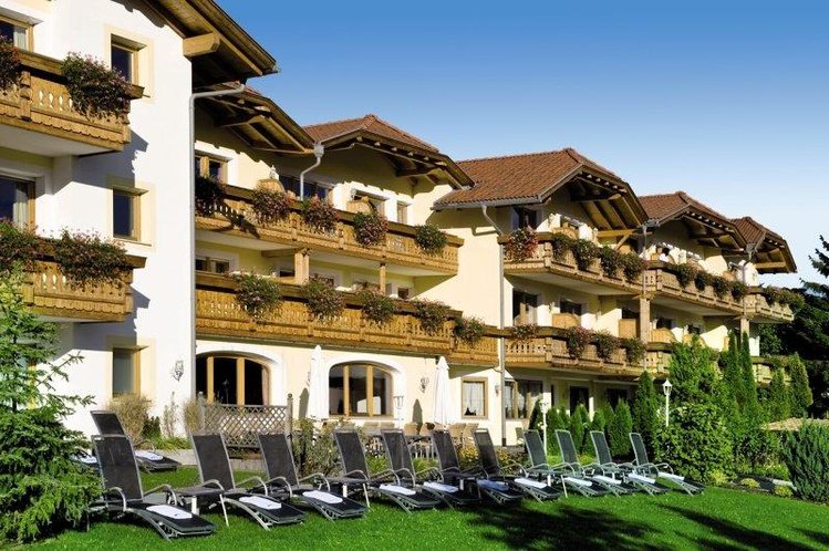 Zájezd Wellnesshotel Sonnen **** - Jižní Tyrolsko - Dolomity / Falc - Záběry místa