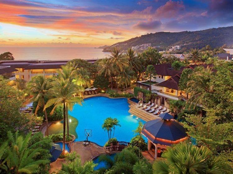 Zájezd Diamond Cliff Resort & Spa ****+ - Phuket / Patong - Bazén