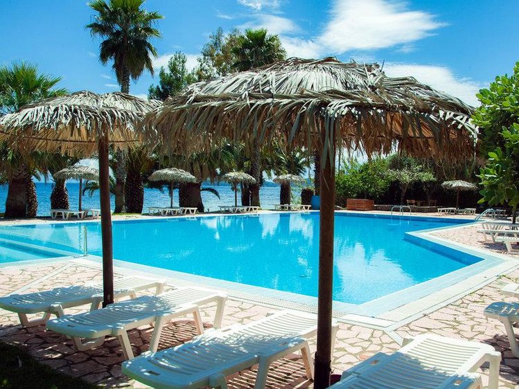 Zájezd Corfu Senses Resort *** - Korfu / Agios Ioannis Peristeron - Bazén