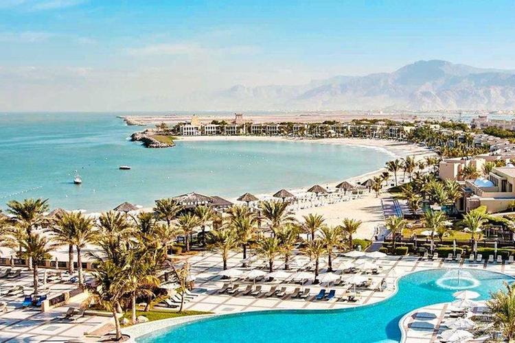Zájezd Hilton Ras Al Khaimah Resort & Spa ***** - Ras Al Khaimah / Ras Al Khaimah - Bazén