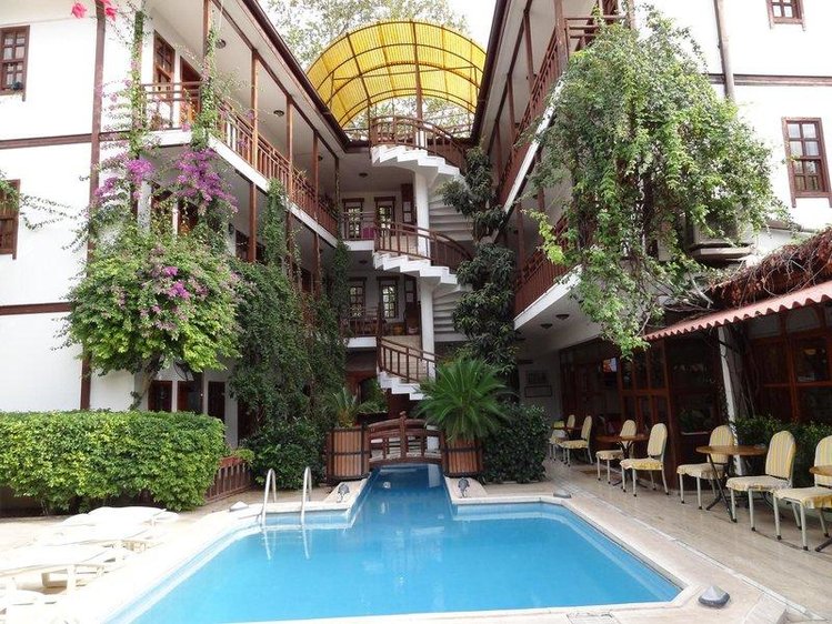 Zájezd Karyatit Hotel *** - Turecká riviéra - od Antalye po Belek / Antalya - Bazén