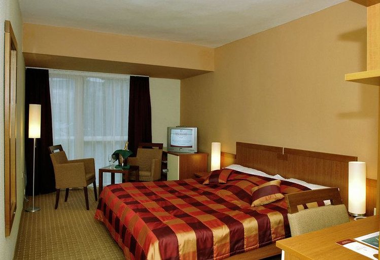 Zájezd Hunguest Sun Resort Hotel **** - Černá Hora / Herceg Novi - Příklad ubytování