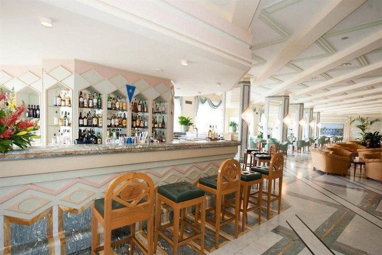 Zájezd Grand Hotel Vesuvio **** - pobřeží Amalfi - Neapolský záliv / Sorrent - Bar