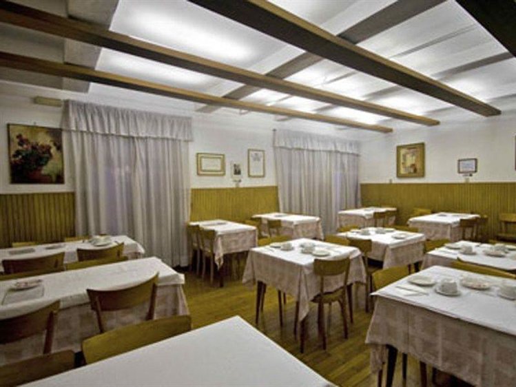 Zájezd Pension Erdarelli ** - Řím a okolí / Řím - Restaurace