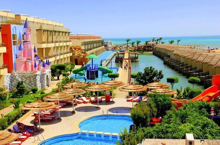 Zájezd Bellagio Beach Resort ***** - Hurghada / Hurghada - Bazén