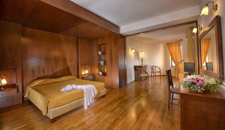 Zájezd CHC Athina Palace Resort & Spa ***** - Kréta / Agia Pelagia - Příklad ubytování