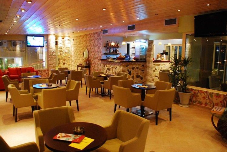 Zájezd Koukounaria Hotel and Suites **** - Zakynthos / Alykes - Bar
