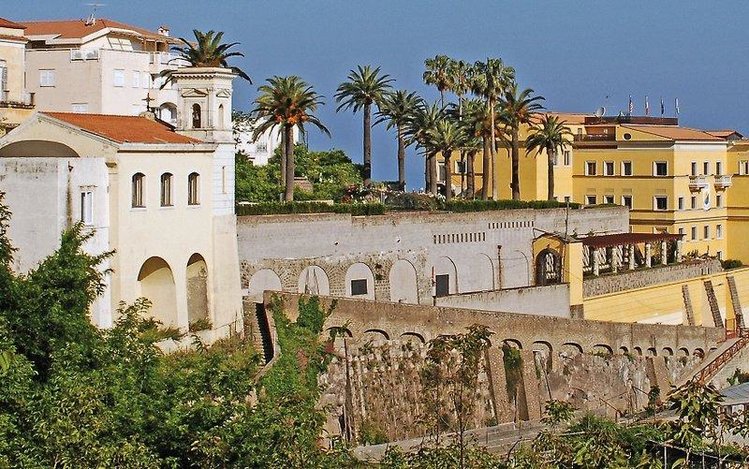Zájezd Grand Hotel Angiolieri ***** - pobřeží Amalfi - Neapolský záliv / Vico Equense - Záběry místa