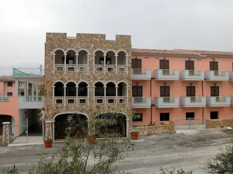 Zájezd Gli Ontani Hotel Residence **** - Sardinie / Orosei - Záběry místa