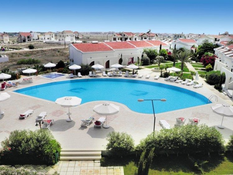 Zájezd CRYSTAL ROCKS HOTEL *** - Severní Kypr / Famagusta - Bazén