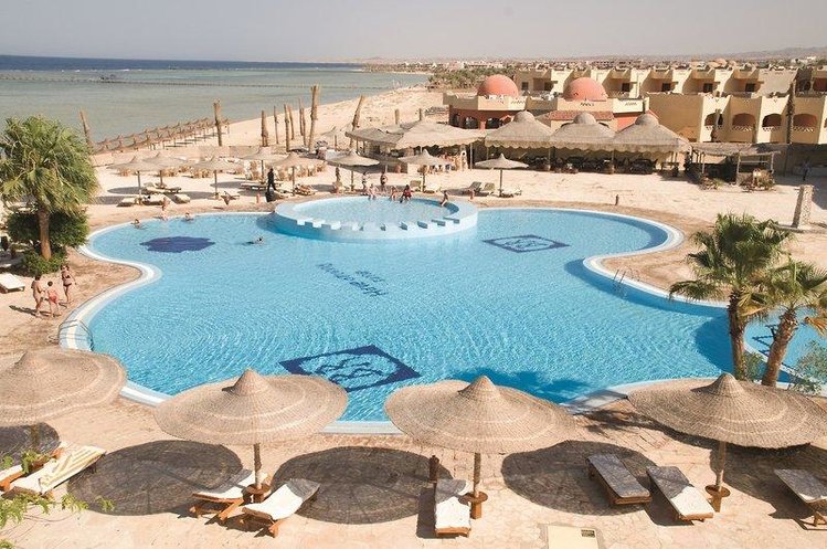 Zájezd Blue Reef Resort **** - Marsa Alam, Port Ghaib a Quseir / Marsa Alam - Bazén