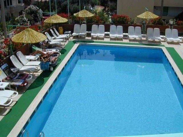 Zájezd Banu Hotel ** - Egejská riviéra - od Hisarönü po Seferihisar / Marmaris - Bazén
