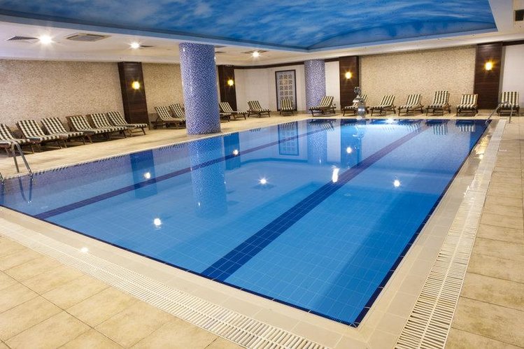 Zájezd Bera (Halal Hotel) ***** - Turecká riviéra - od Side po Alanyi / Alanya - Vnitřní bazén