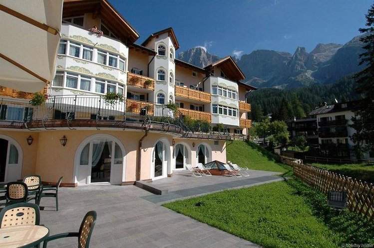 Zájezd Appartements Pez Gajard *** - Jižní Tyrolsko - Dolomity / San Martino di Castrozza - Záběry místa