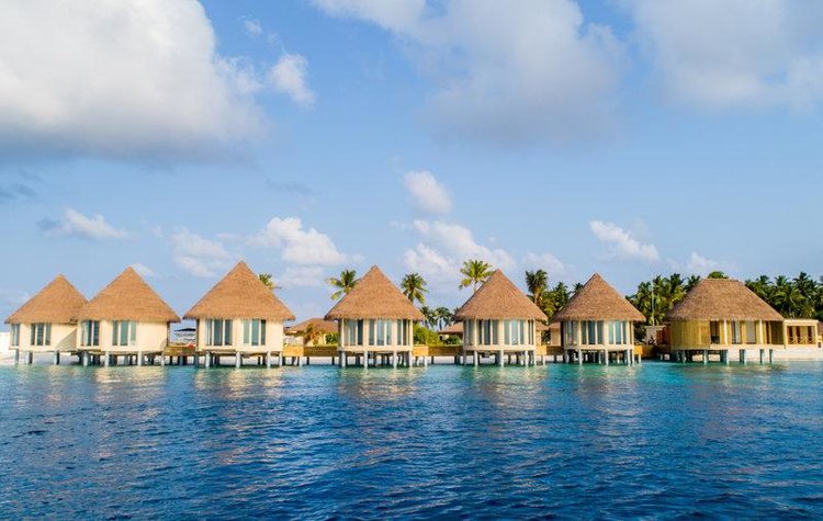 Zájezd InterContinental Maldives Maamunagau Resort ****** - Maledivy / Raa Atoll - Bazén