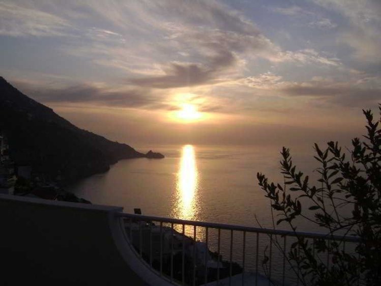 Zájezd Holiday *** - pobřeží Amalfi - Neapolský záliv / Praiano - Záběry místa