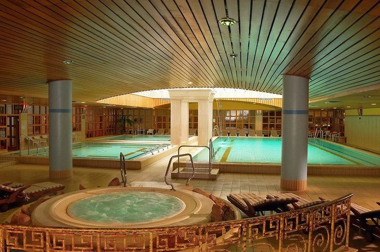Zájezd The Aquincum Hotel  Budap ***** - Budapešť a okolí / Budapešt - Vnitřní bazén