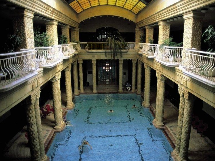 Zájezd Danubius Hotel Gellért **** - Budapešť a okolí / Budapešt - Vnitřní bazén