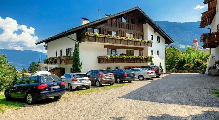 Zájezd Garni-Hotel Farmerhof  - Jižní Tyrolsko - Dolomity / Partschins - Záběry místa