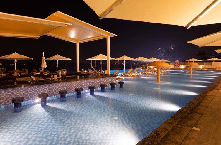 Zájezd C Central Resort The Palm ***** - S.A.E. - Dubaj / Dubaj - Vnitřní bazén