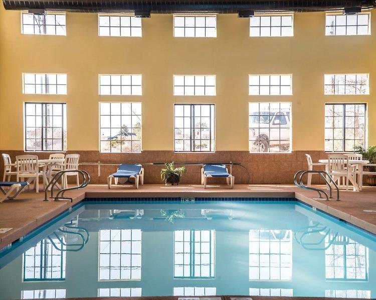 Zájezd Comfort Inn **+ - Nové Mexiko / Santa Fe - Vnitřní bazén