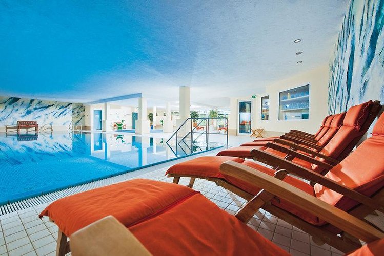 Zájezd Sporthotel & Resort Grafe **** - Kolín nad Rýnem - Bonn / Daun - Vnitřní bazén