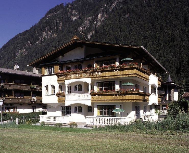Zájezd Wohlfühl Hotel-Garni Robert ohne Transfer **** - Zillertal / Mayrhofen - Záběry místa