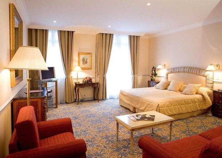 Zájezd Fraser Suites Le Claridge Champs-Elysees ***** - Paříž a okolí / Paříž - Příklad ubytování