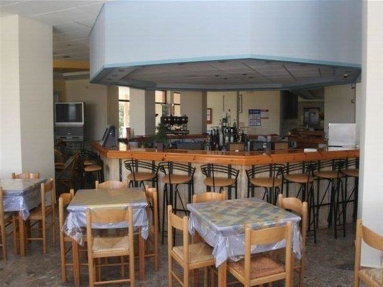 Zájezd Eliana Hotel ** - Korfu / Dassia - Bar