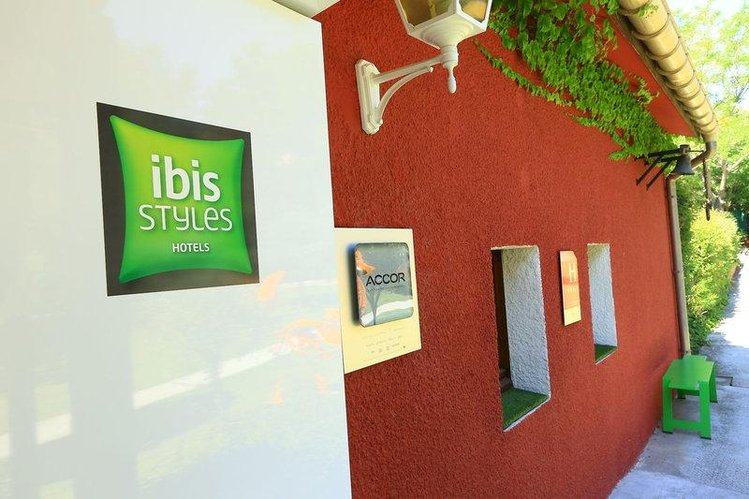 Zájezd Ibis Styles Aix en Provence Mas des Oliviers ** - Provensálsko / Aix-en-Provence - Záběry místa