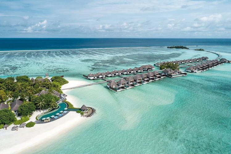 Zájezd Four Seasons Resort Maldives at Kuda Huraa ****** - Maledivy / Severní Male Atol - Bazén