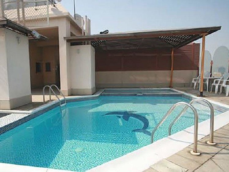 Zájezd Dolphin hotel Apartments Dubai *** - S.A.E. - Dubaj / Dubaj - Bazén