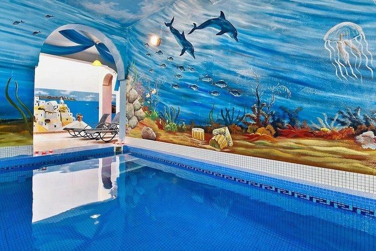 Zájezd Petros Pension ** - Santorini / Fira - Vnitřní bazén