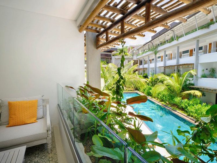 Zájezd Laila Resort inklusive Privattransfer **** - Seychely / Anse Royal - Vnitřní bazén