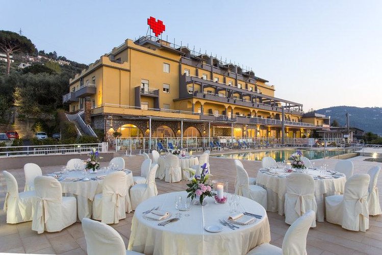 Zájezd Art Hotel Gran Paradiso **** - pobřeží Amalfi - Neapolský záliv / Sorrent - Záběry místa