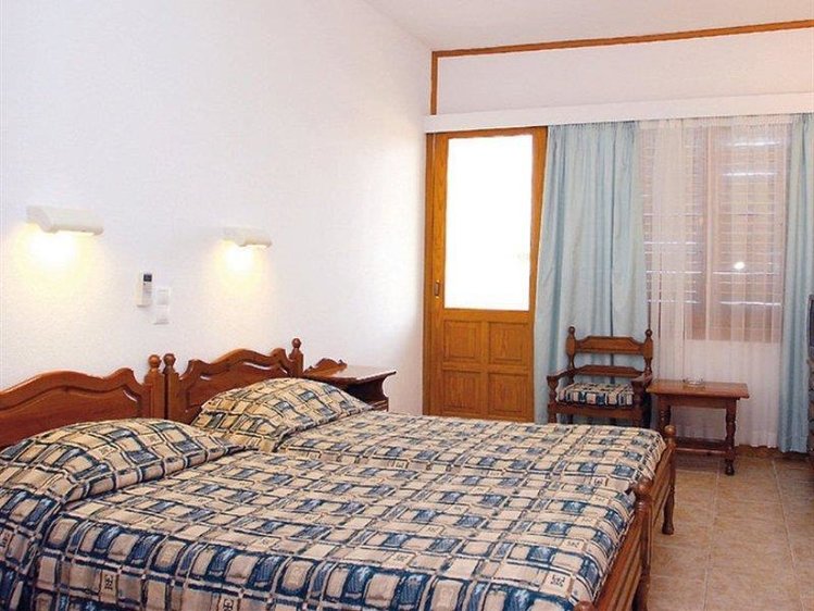 Zájezd Esperides Beach Hotel **** - Skiathos / Achladies - Příklad ubytování