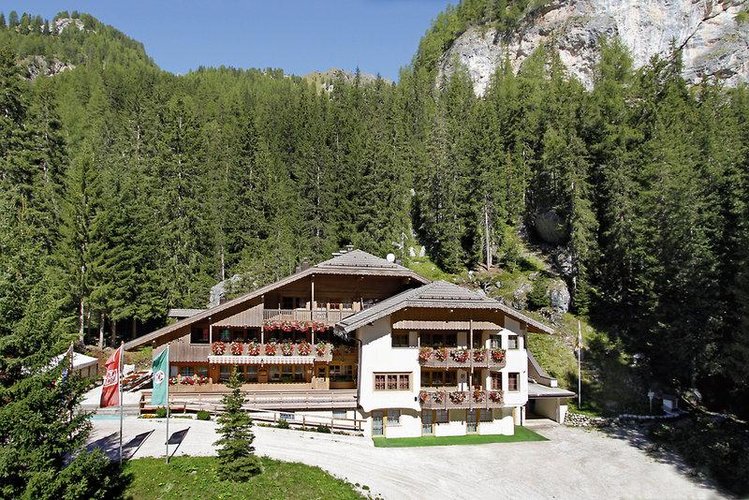 Zájezd Villetta Maria *** - Jižní Tyrolsko - Dolomity / Canazei - Záběry místa