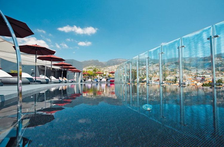 Zájezd The Vine Hotel Funchal ***** - Madeira / Funchal - Bazén