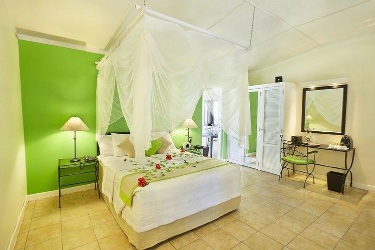 Zájezd Kuredu Island Resort & Spa **** - Maledivy / Lhaviyani Atol - Příklad ubytování