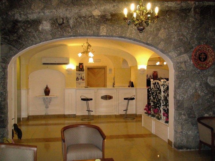 Zájezd Villa Franca *** - Ischia / Forio - Bar