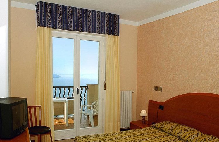 Zájezd Residence Hotel La Rotonda *** - Lago di Garda a Lugáno / Tignale - Příklad ubytování