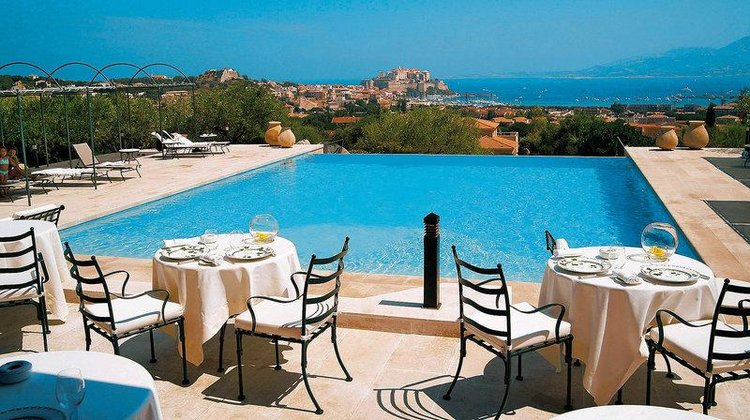 Zájezd La Villa ***** - Korsika / Calvi - Bazén